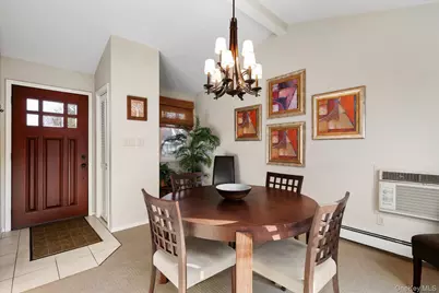 16 Dahlia Lane, Wantagh, NY 11793 - Photo 6