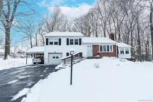 9 Southview Ln, Hopewell Junction, NY 12533 - Photo 2