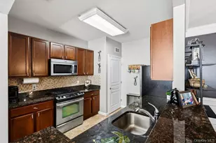 1438 Kirkland Ct, Central Islip, NY 11722 - Photo 4