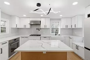 15 Hicks St, Roslyn, NY 11576 - Photo 6