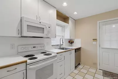 21 Parsnip Pond Road, Lake Grove, NY 11755 - Photo 8