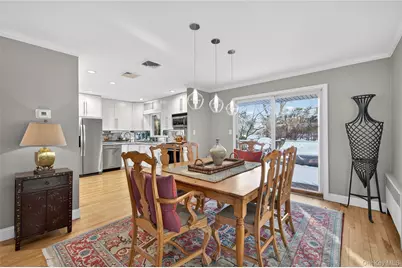 6 Dale Avenue, Syosset, NY 11791 - Photo 8