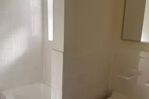 724 E 216th St, Bronx, NY 10467 - Photo 14