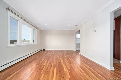 222 Gainsborg Avenue E, West Harrison, NY 10604 - Photo 4