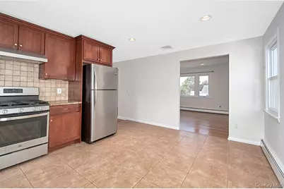 222 Gainsborg Avenue E, West Harrison, NY 10604 - Photo 8