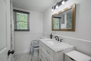 25 Cherry Ln, Wading River, NY 11792 - Photo 20