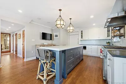 156 Beach 147th Street, Neponsit, NY 11694 - Photo 10