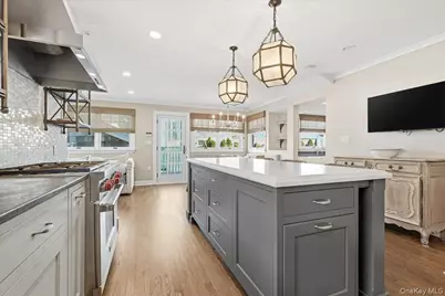 156 Beach 147th Street, Neponsit, NY 11694 - Photo 14