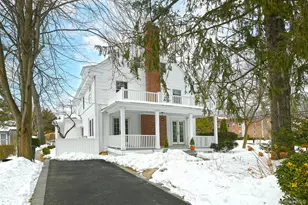 198 Warner Ave, Roslyn Heights, NY 11577 - Photo 4