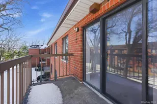 99 S Park Ave, Rockville Centre, NY 11570 - Photo 18