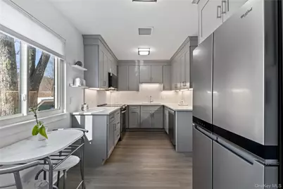 40 Heritage Hills #A, Somers, NY 10589 - Photo 4