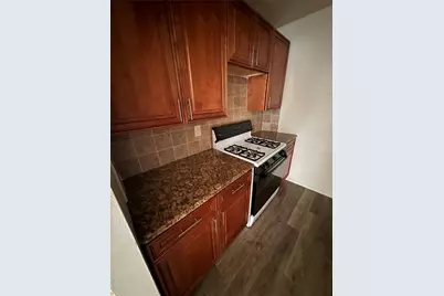 190 First Street #5E, Mineola, NY 11501 - Photo 4