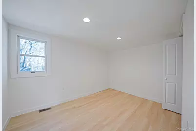 27 Atlantic Drive, Sound Beach, NY 11789 - Photo 16