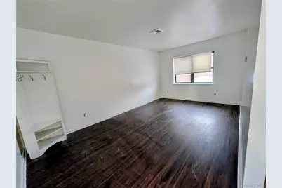 209-28 Hillside Avenue #2nd Fl, Queens Village, NY 11427 - Photo 4