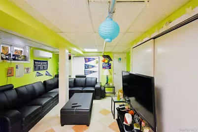 142 Beechwood Avenue, Mount Vernon, NY 10553 - Photo 14