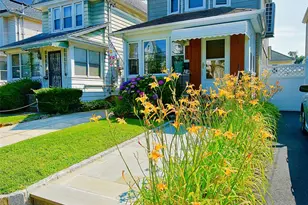 142 Beechwood Ave, Mount Vernon, NY 10553 - Photo 2