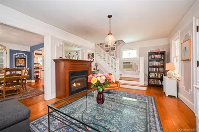 219 Floral Boulevard, Floral Park, NY 11001 - Photo 10