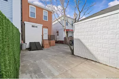 905 E 49th Street, Brooklyn, NY 11203 - Photo 28