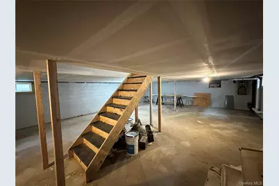 150 Park Avenue, Hicksville, NY 11801 - Photo 18