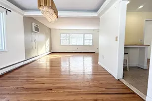 18 Park Hill Dr, New Windsor, NY 12553 - Photo 2