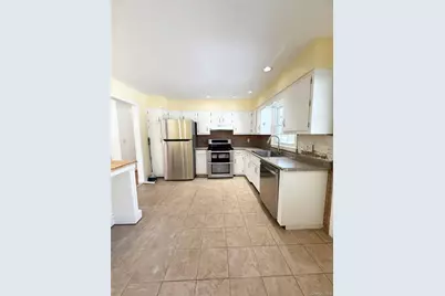 18 Park Hill Drive, New Windsor, NY 12553 - Photo 4