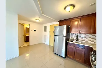 7166 Parsons Boulevard #6E, Fresh Meadows, NY 11365 - Photo 2