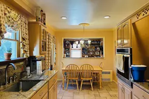 11 Warton Pl, Garden City, NY 11530 - Photo 2