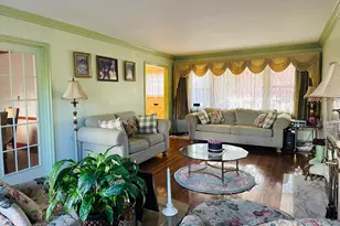 11 Warton Pl, Garden City, NY 11530 - Photo 4