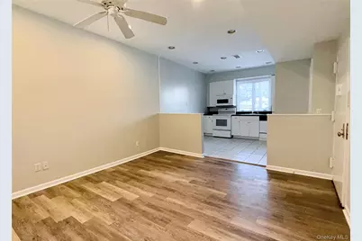 142 W Boston Post Road #2-A, Mamaroneck, NY 10543 - Photo 2