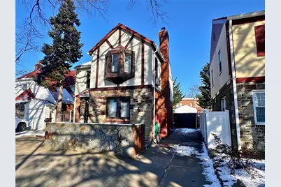 47-05 Utopia Parkway, Flushing, NY 11358 - Photo 2