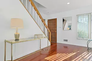 32 Lambert Ln, New Rochelle, NY 10804 - Photo 4