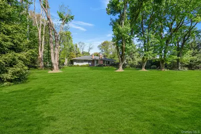 2 Yukon Drive, Woodbury, NY 11797 - Photo 32