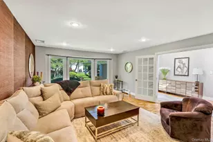 2 Yukon Dr, Woodbury, NY 11797 - Photo 8