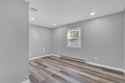 81 Oakside Road, Smithtown, NY 11787 - Photo 16