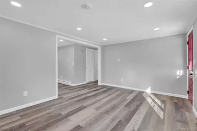 81 Oakside Road, Smithtown, NY 11787 - Photo 6