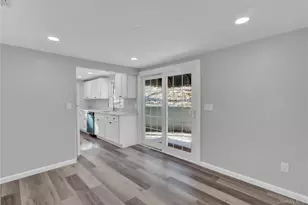 81 Oakside Rd, Smithtown, NY 11787 - Photo 8