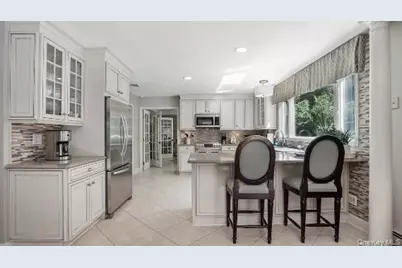 2803 N Wading River Road, Wading River, NY 11792 - Photo 4