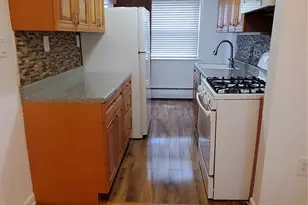 60-46 69th Pl, Maspeth, NY 11378 - Photo 4