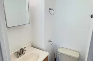 60-46 69th Pl, Maspeth, NY 11378 - Photo 12