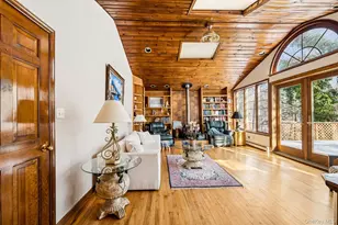 11 Lodge Ln, Port Jefferson, NY 11777 - Photo 16