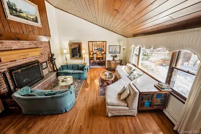 11 Lodge Lane, Port Jefferson, NY 11777 - Photo 10