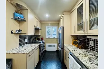 186-22 Avon Road, Jamaica, NY 11432 - Photo 10