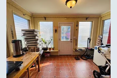 186-22 Avon Road, Jamaica, NY 11432 - Photo 12