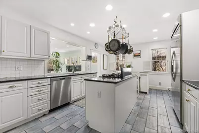 467 Highbrook Avenue, Pelham, NY 10803 - Photo 14