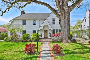 467 Highbrook Ave, Pelham, NY 10803 - Photo 2