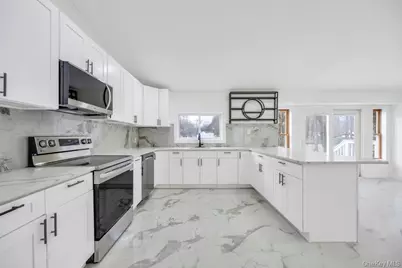 73 Maple Avenue, Shirley, NY 11967 - Photo 12