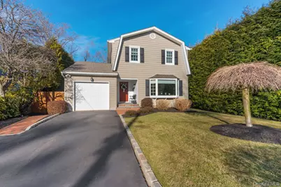 11 Oxford Street, Northport, NY 11768 - Photo 1