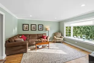 11 Oxford St, Northport, NY 11768 - Photo 12