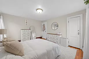 42 Driving Park Ave, Lynbrook, NY 11563 - Photo 14