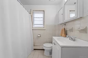 42 Driving Park Ave, Lynbrook, NY 11563 - Photo 16